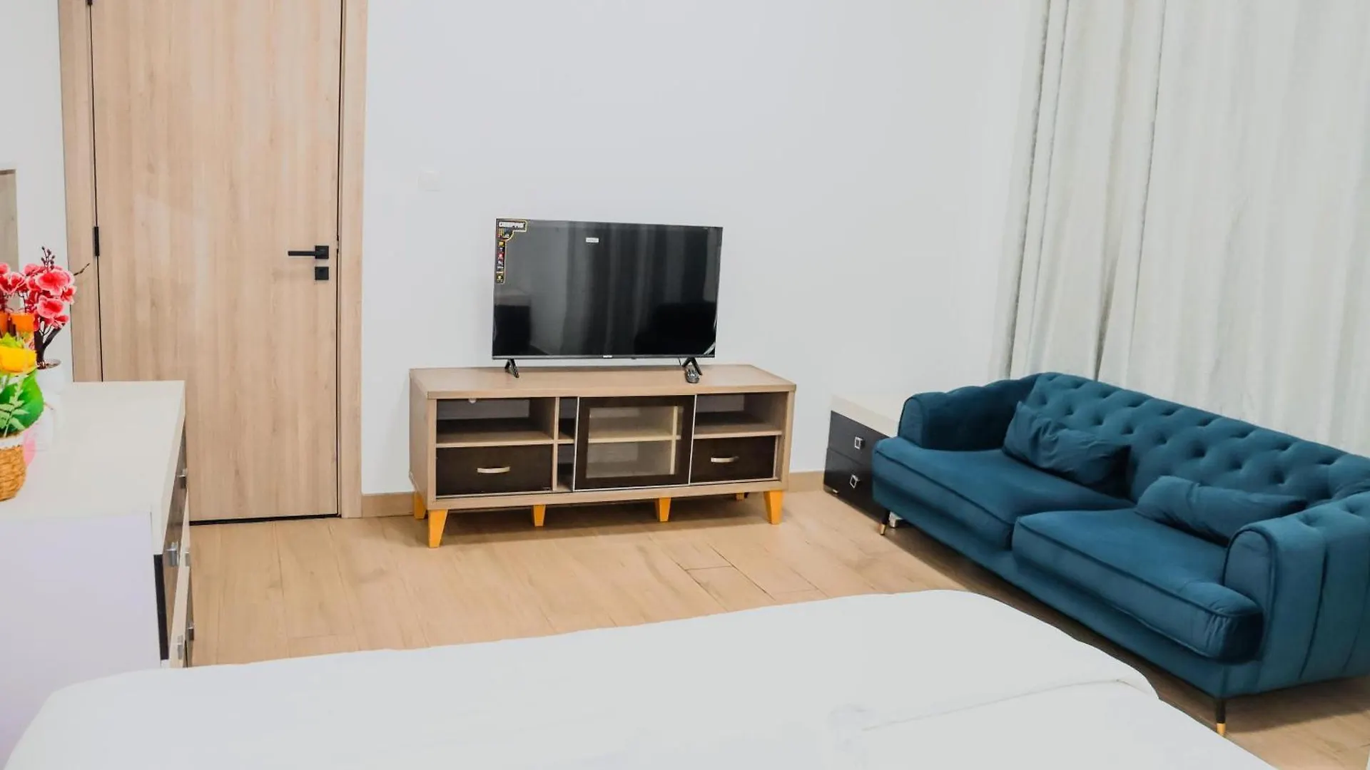 Holiday home Chic 1-Bedroom Apartment Hall With Wi-Fi Dubai United Arab Emirates