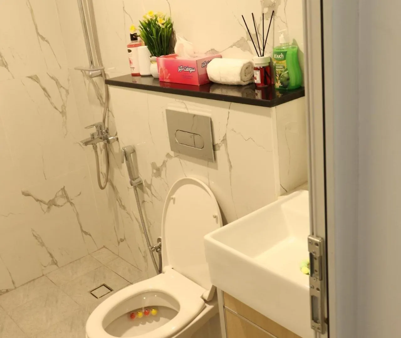 Chic 1-Bedroom Apartment Hall With Wi-Fi 두바이